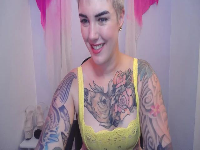 Live sex webcam photo for MissCharliex #268762524