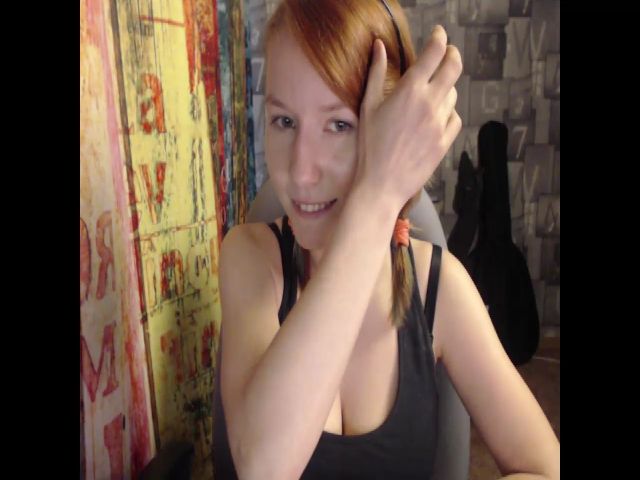 Live sex webcam photo for NikiFoks18 #268757731