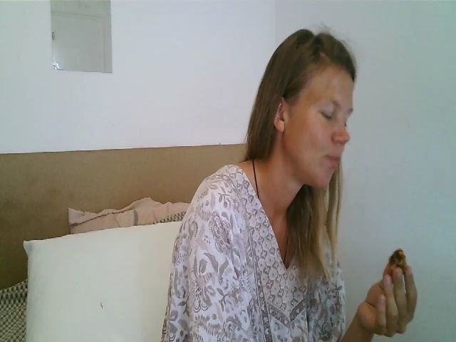 Live sex webcam photo for CallMeMaria #268763546