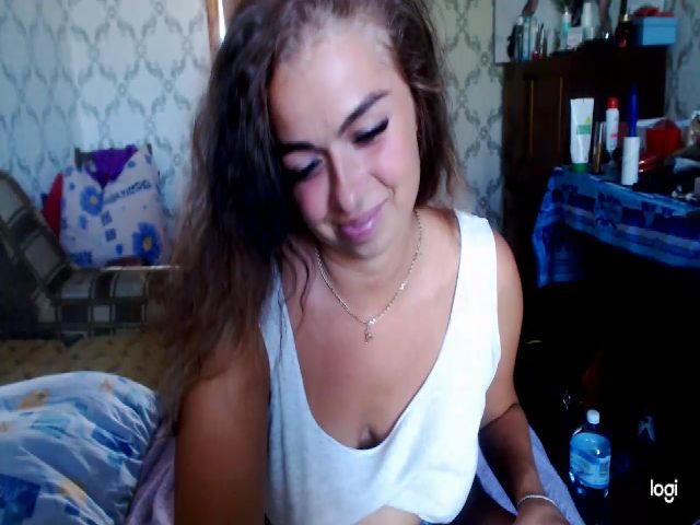 Live sex webcam photo for April_Swee #268763996