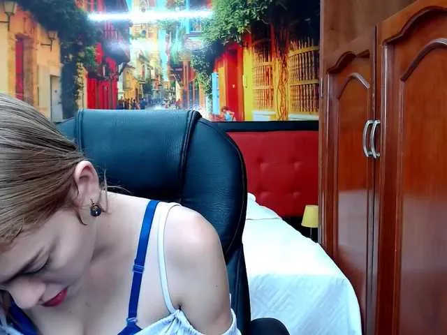 Live sex webcam photo for LeeKathryn #268765779