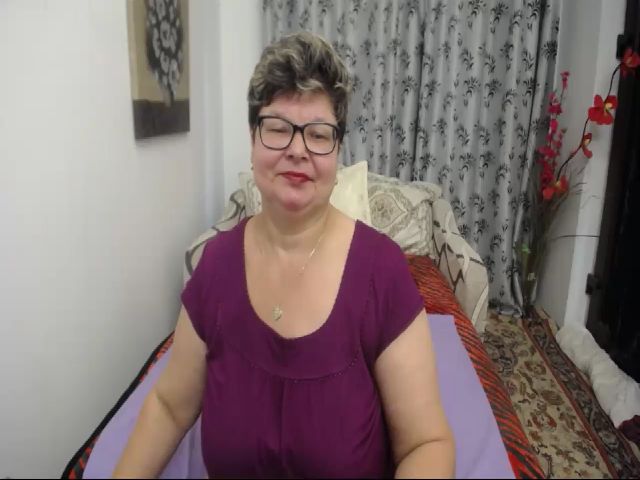 Live sex webcam photo for xSweetKarina #268762349