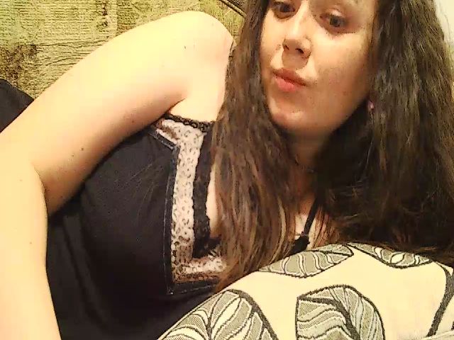 Live sex webcam photo for ChristaRi #268772521