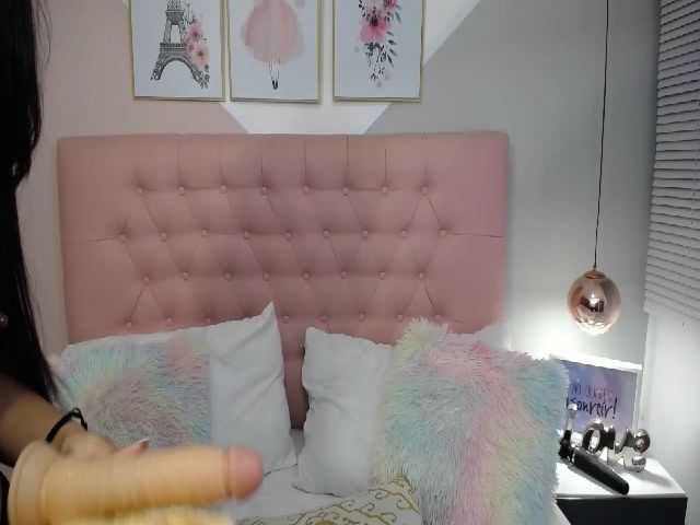 Live sex webcam photo for ema_zz #268758239