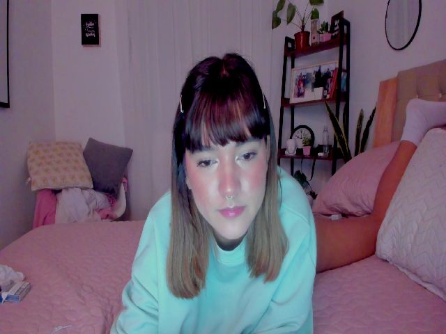 Live sex webcam photo for kittennmoon #268762753