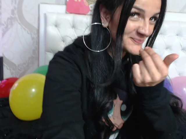 Live sex webcam photo for CameronDoll #268760857