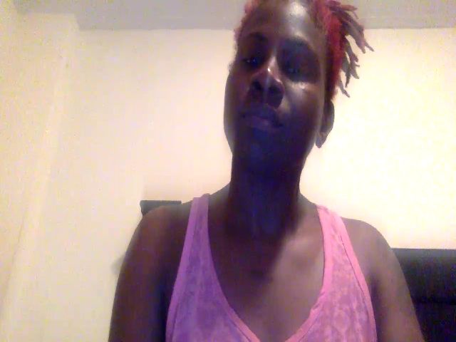 Live sex webcam photo for Candyrain007 #268756439