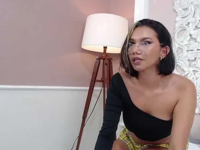 Live sex webcam photo for RoxanPalmer #268755215