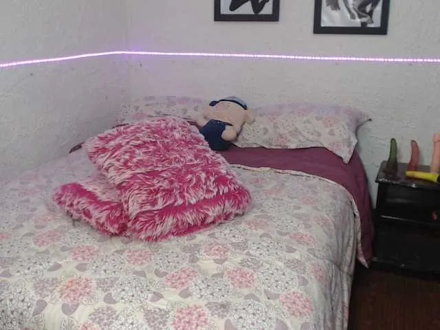 Live sex webcam photo for sativaweed #268777557