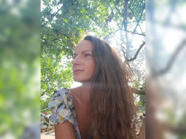 Live sex webcam photo for Squirt-Plesur #268786571