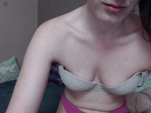 Live sex webcam photo for xLolaBloomx #268792908