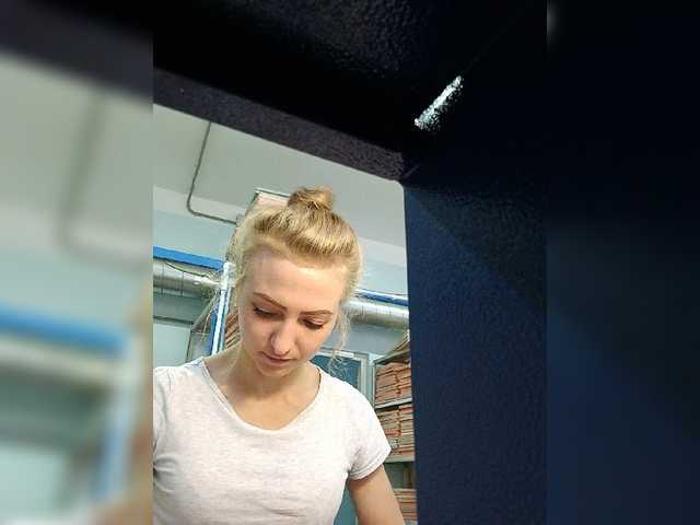 Live sex webcam photo for Anesteishen #268782045