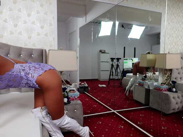 Live sex webcam photo for LidyaBelmont #268777068