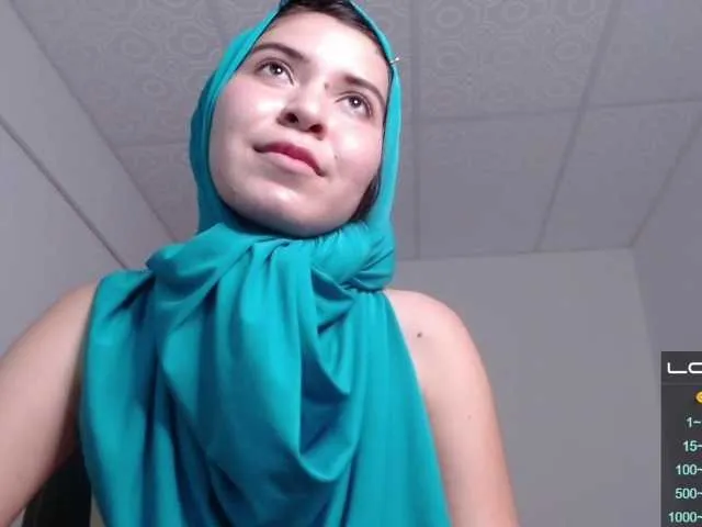 Live sex webcam photo for kalilaassad #268793405