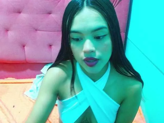 Live sex webcam photo for emmyythx #268787622