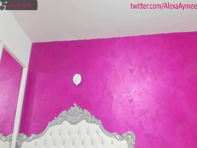 Live sex webcam photo for AimeeTeen #268780154