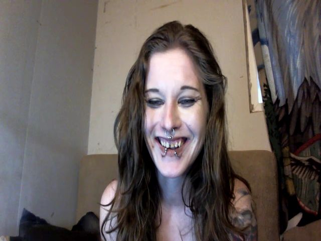 Live sex webcam photo for LumberJane #268797746