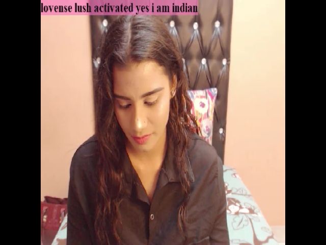 Live sex webcam photo for PARADISEQEEN #268791368