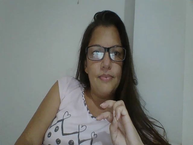 Live sex webcam photo for SweetLola01 #268780319