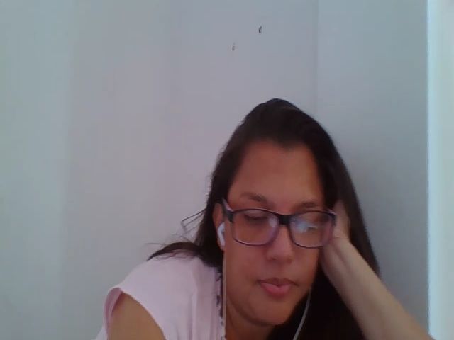 Live sex webcam photo for SweetLola01 #268791640