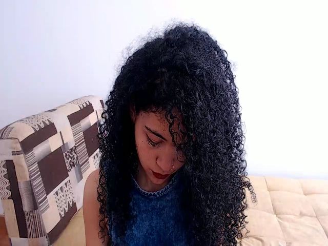 Live sex webcam photo for Courageuse #268793902
