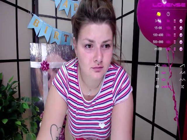 Live sex webcam photo for Eva__Kamenski #268789606