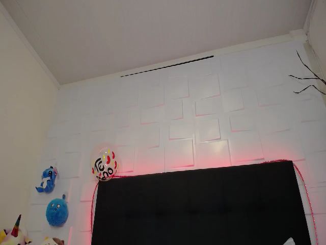 Live sex webcam photo for Amorouskaty #268780647