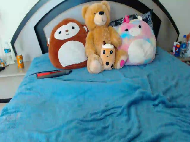 Live sex webcam photo for lyllla #268778791