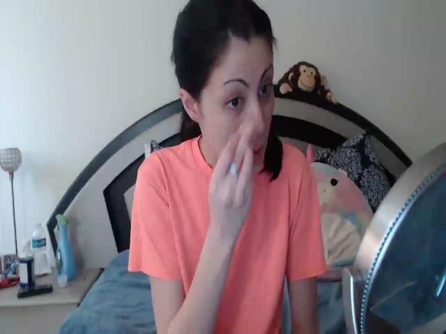 Live sex webcam photo for lyllla #268796298