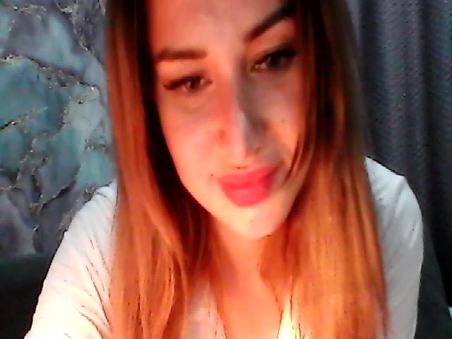 Live sex webcam photo for EmiliyaFoxy #268791668