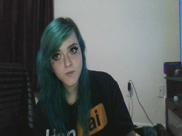 Live sex webcam photo for FloraSky #268785050