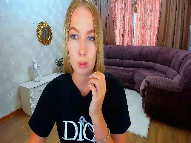 Live sex webcam photo for ElegantLook #268784278