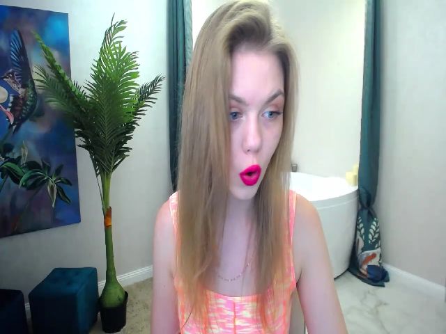 Live sex webcam photo for Diamond_Look #268794514