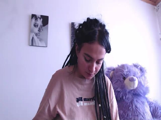 Live sex webcam photo for NinaFeliu #268791168