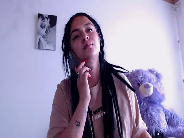 Live sex webcam photo for NinaFeliu #268791716