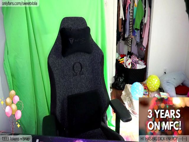 Live sex webcam photo for SweetxLola #268790182