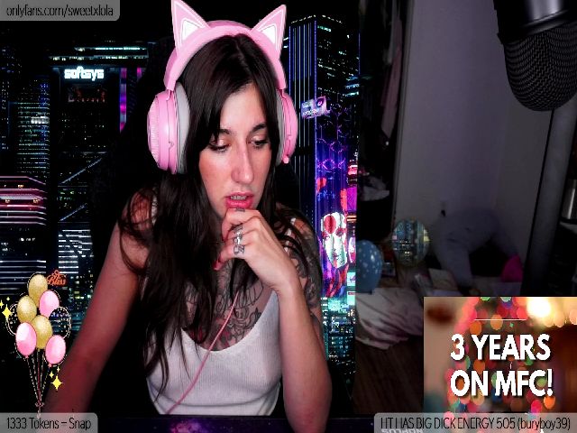 Live sex webcam photo for SweetxLola #268794268