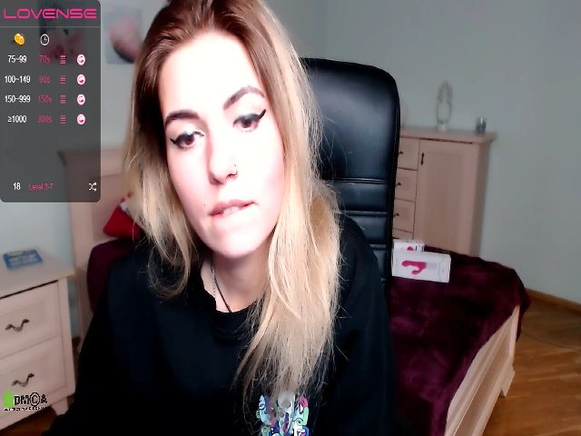 Live sex webcam photo for Alana_Kelly #268794364