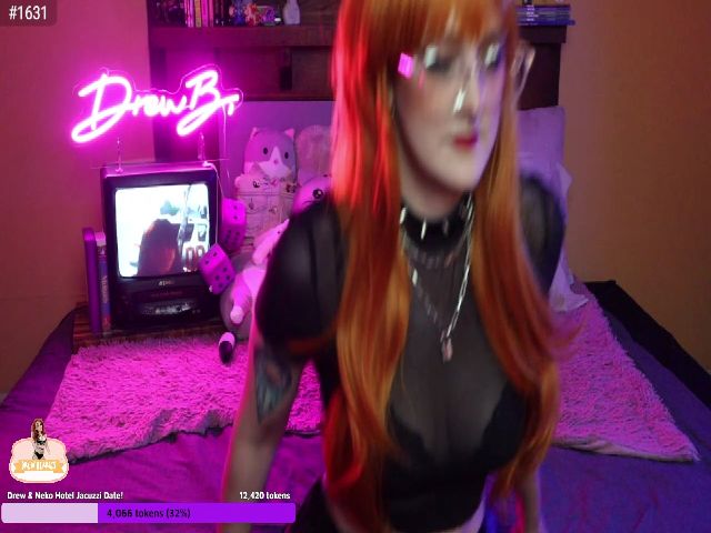 Live sex webcam photo for DrewBerries #268796751