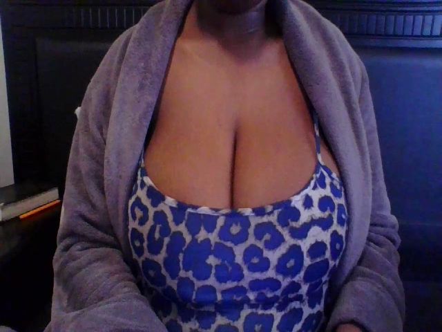 Live sex webcam photo for TheMajestibbb #268783534