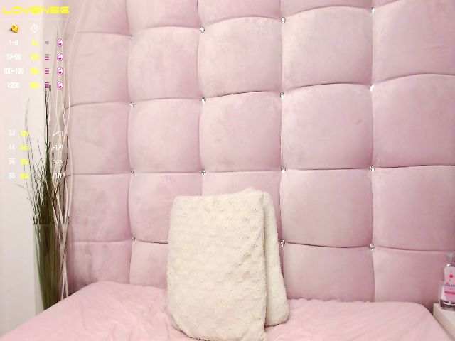 Live sex webcam photo for CarlaKato #268794910