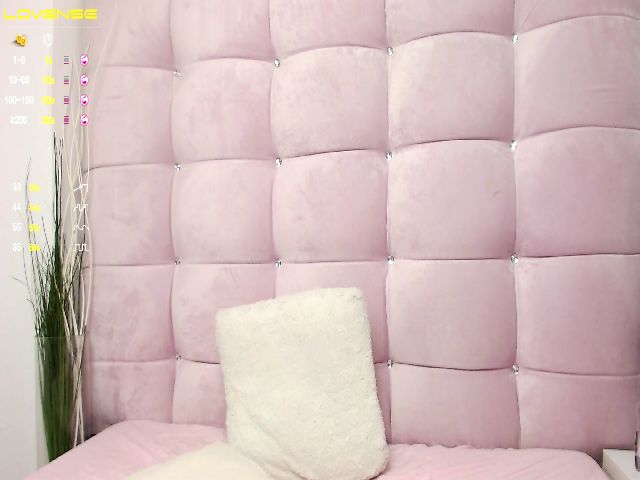 Live sex webcam photo for CarlaKato #268797235