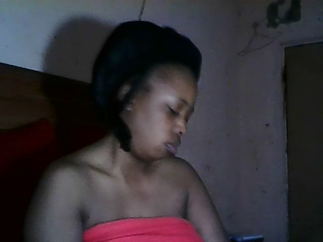 Live sex webcam photo for ebonyslut95 #268780785