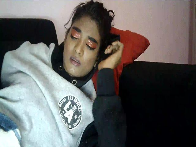 Live sex webcam photo for dirtyrissa69 #268776756