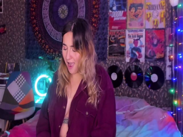 Live sex webcam photo for RETROGIRL_X #268795378