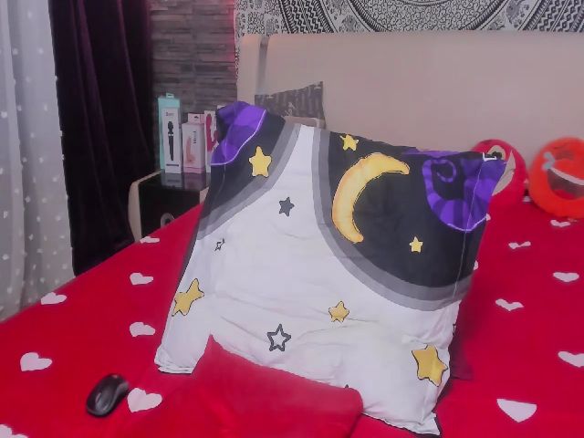 Live sex webcam photo for Hotschocolate #268795580