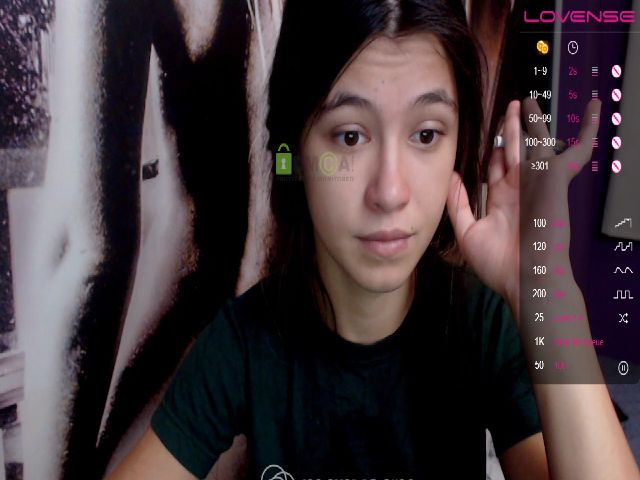 Live sex webcam photo for MisticaMissy #268781593