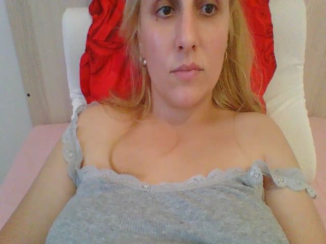 Live sex webcam photo for squirtvicky #268790671