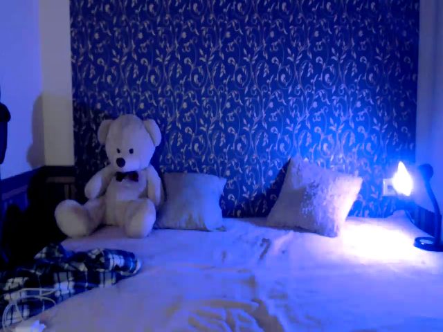 Live sex webcam photo for Meowny #268794199