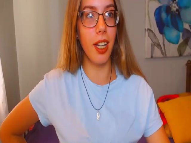 Live sex webcam photo for AlexaBarnes_ #268785638